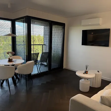 Vanagupe Sunrise דירה